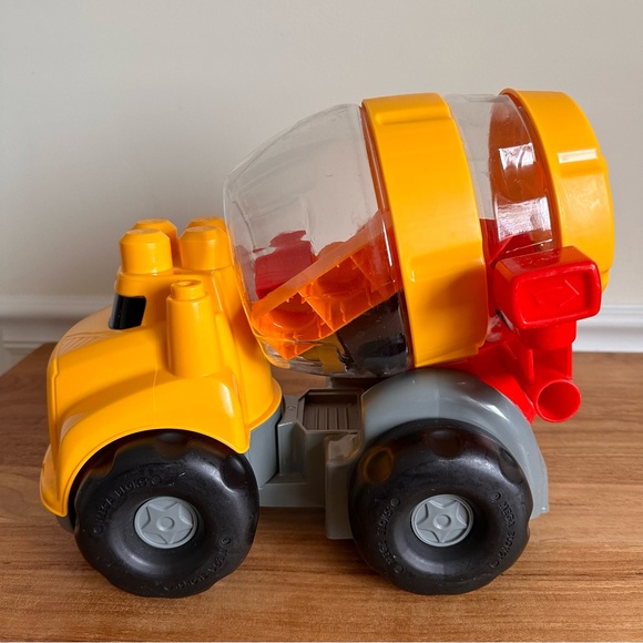 Mega Blocks Cat Cement Mixer Truck Car Toy - Picture 3 of 6